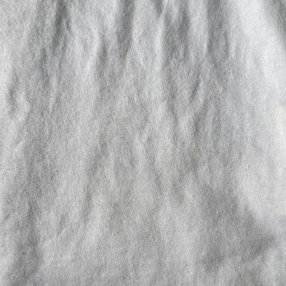 Comme des Garcons Kids White Tee with Green Heart Motif—— - Picture 4 of 8